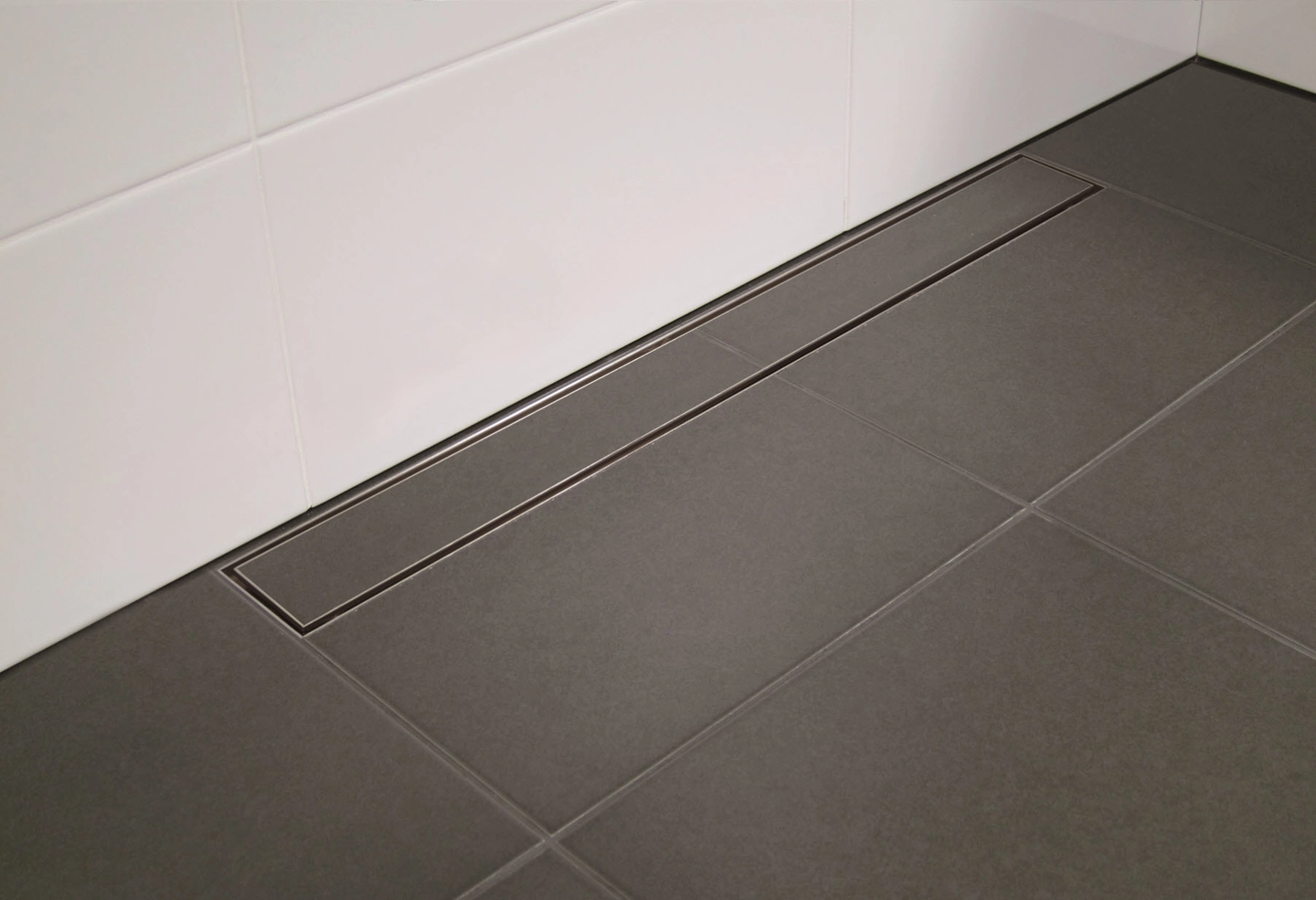 Gulvsluk tile PURUSLINE 800